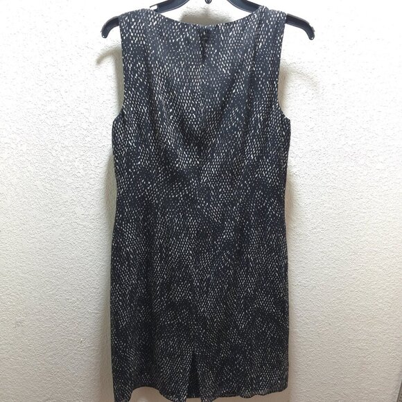 Ann Taylor Ruffle Sheath Dress |‎ Black & White | Size 8 - Picture 12 of 12